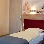 Gosciniec Pod Polna Roza 2 Penzion 3*