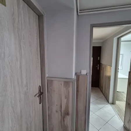 Gosciniec Pod Polna Roza 2 招待所 米兹多洛杰