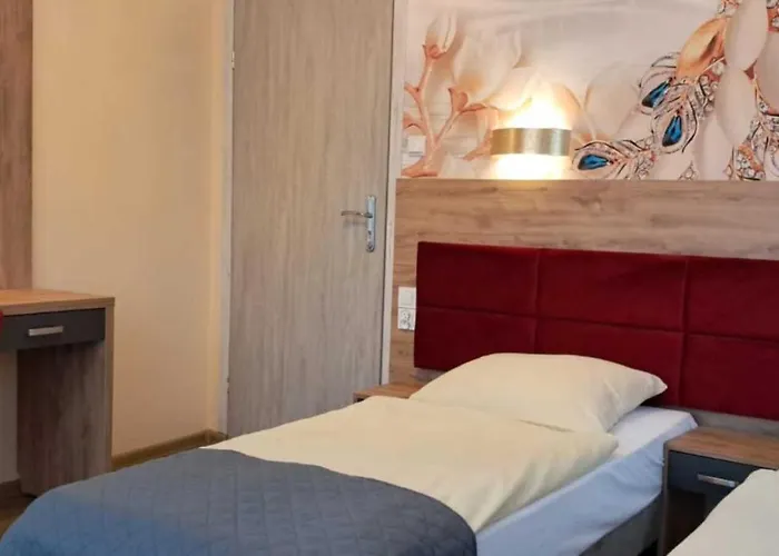 Gosciniec Pod Polna Roza 2 Penzion 3*